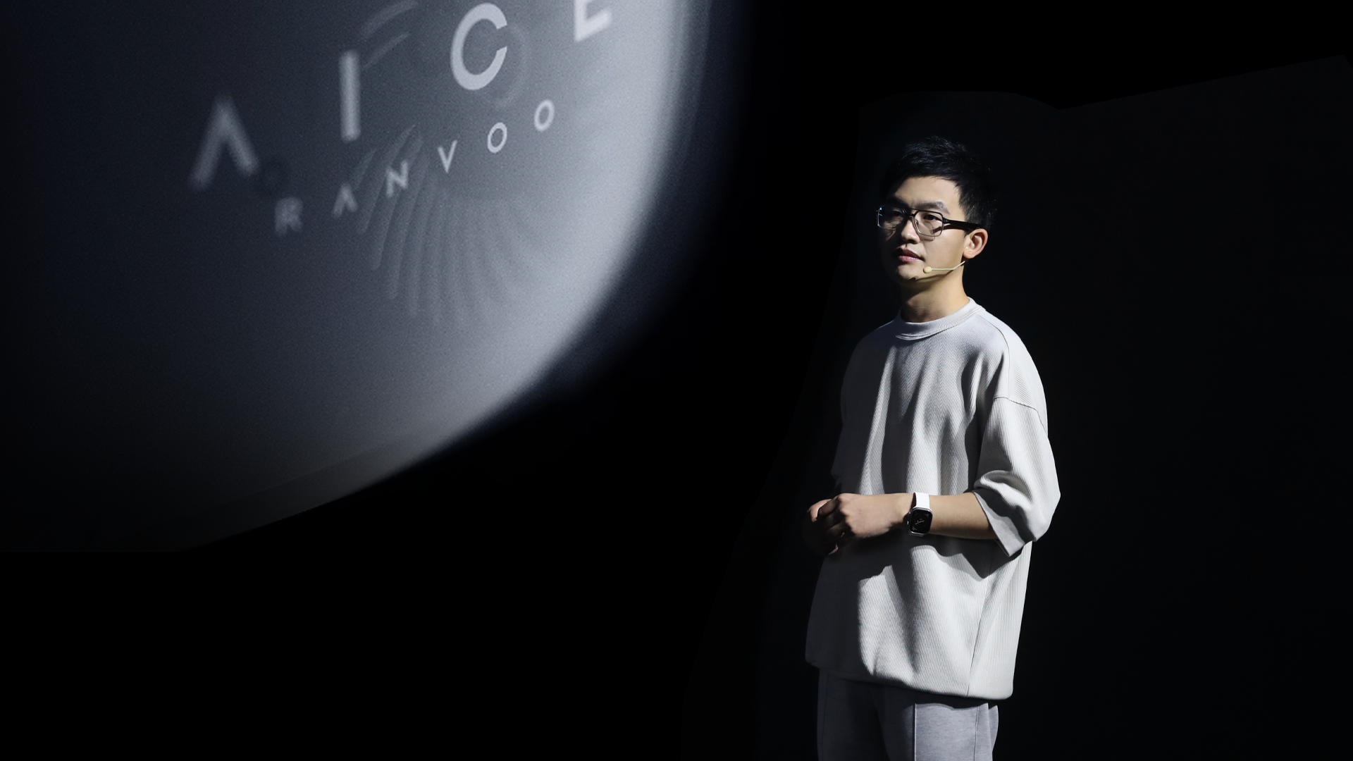 锐舞智能穿戴空调AICE3全球发布会：打开生活新想象